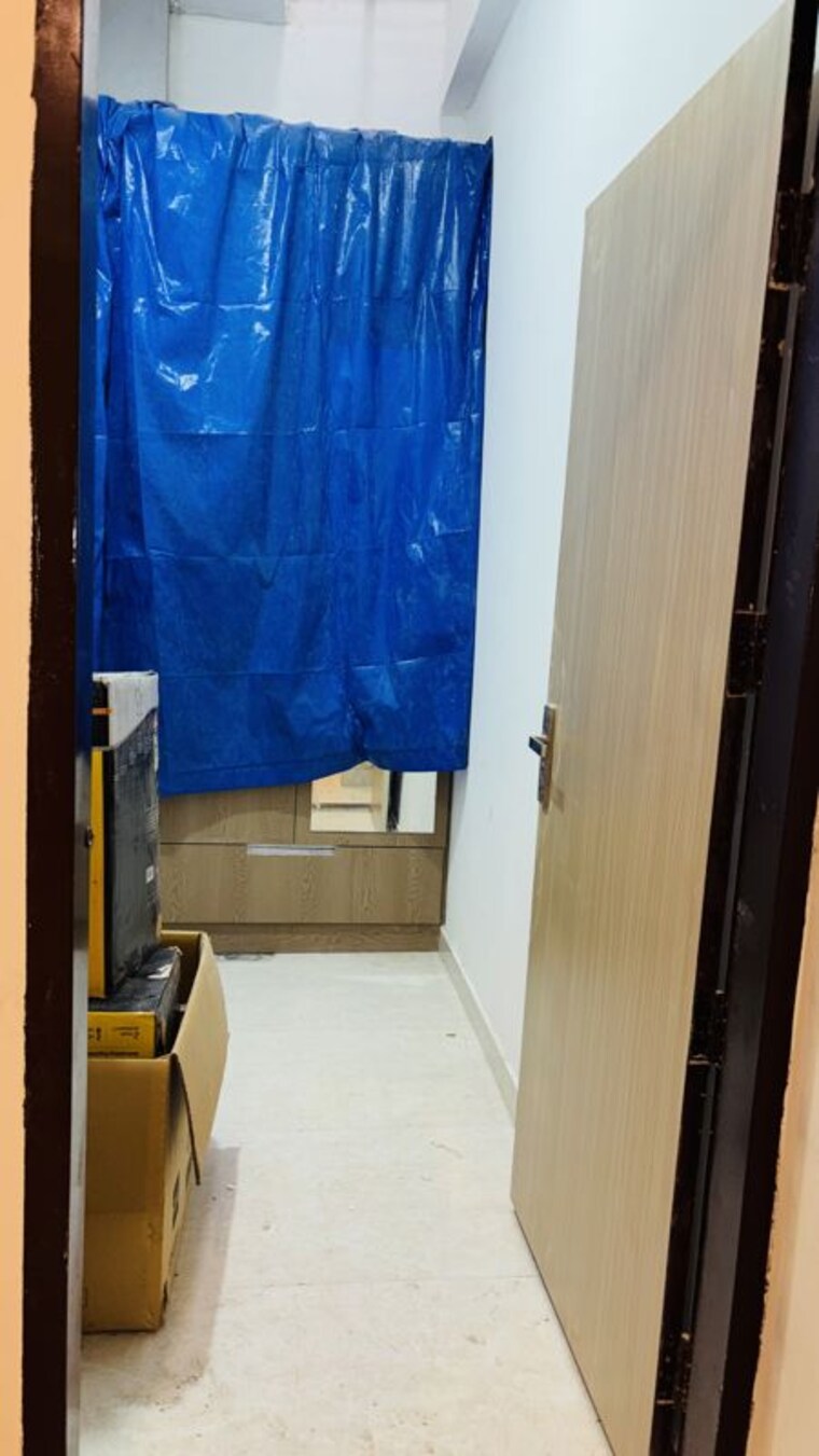 Other, sector 16b greater noida 3.5 Bedroom 1920 Sq.Ft. Builder Floor In Sector 16b Greater Noida Greater Noida 10606322