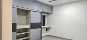Room in 3 BHK Apartment at Mantri Webcity, Hennur Road – for Rent