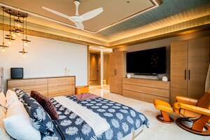 Bedroom in 4 BHK Apartment at Oberoi Realty Esquire, Goregaon East – for Sale