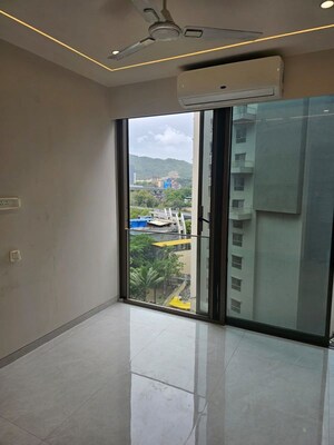 Bedroom in 2 BHK Apartment at Chembur – for Rent