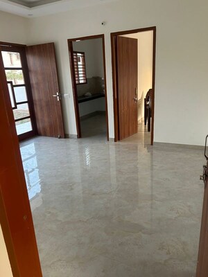 Living Room in 3 BHK Independent House at Sector 27 – for Rent