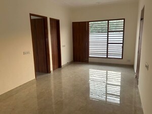 3 BHK Independent House For Rent in Sector 27