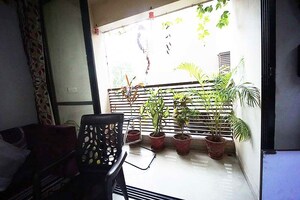 Team Area in 2 BHK Apartment at Motera – for Sale