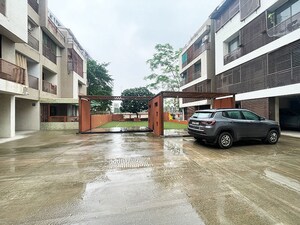 Parking in 2 BHK Apartment at Motera – for Sale