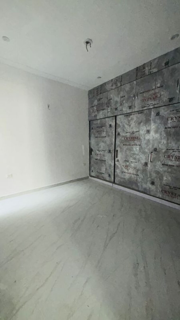 Room, vaidpura 3.5 Bedroom 2525 Sq.Ft. Villa In Vaidpura Greater Noida 10606370