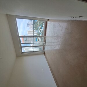Room in 1 BHK Apartment at One Indiabulls Thane 1, Pokhran Road No One – for Sale