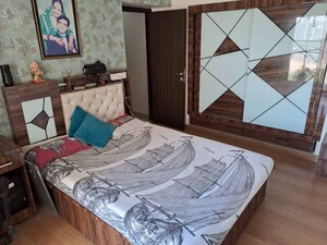 Bedroom in 2 BHK Apartment at Siddhi Highland Park, Kolshet Road – for Sale