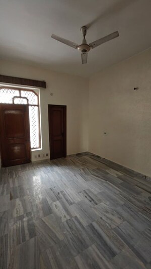 6 BHK Independent House For Rent in Sector 26