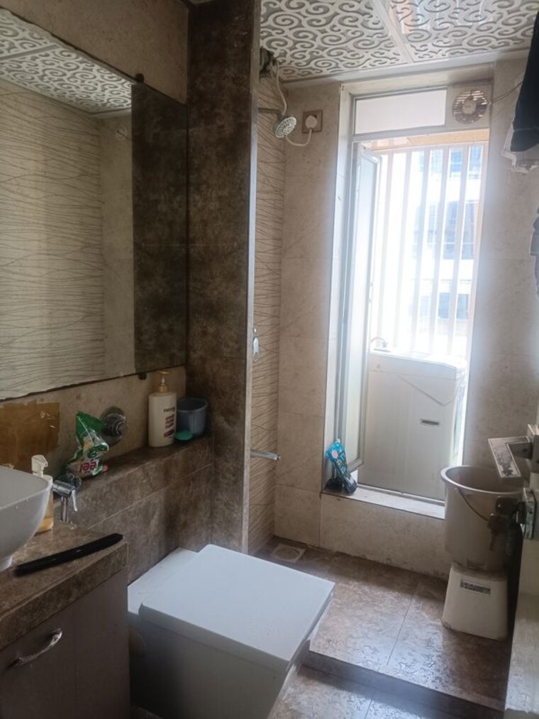 Bathroom, chandak-paloma 2 Bedroom 570 Sq.Ft. Apartment In Goregaon East Mumbai 10606409