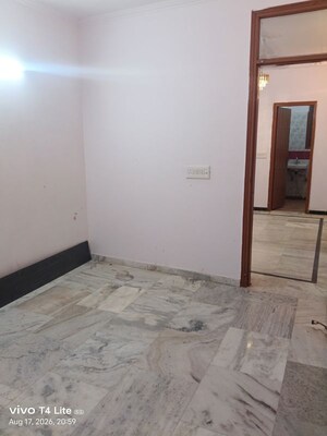 Room in 1 BHK Builder Floor at Panchsheel Vihar – for Rent