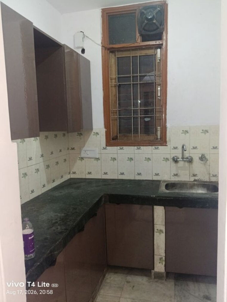 Kitchen, panchsheel vihar 1 Bedroom 50 Sq.Yd. Builder Floor In Panchsheel Vihar Delhi 10606402