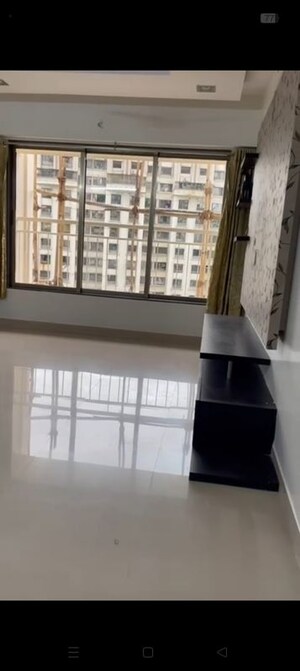 2 BHK Apartment For Rent in Varun Garden, Ghodbunder Road