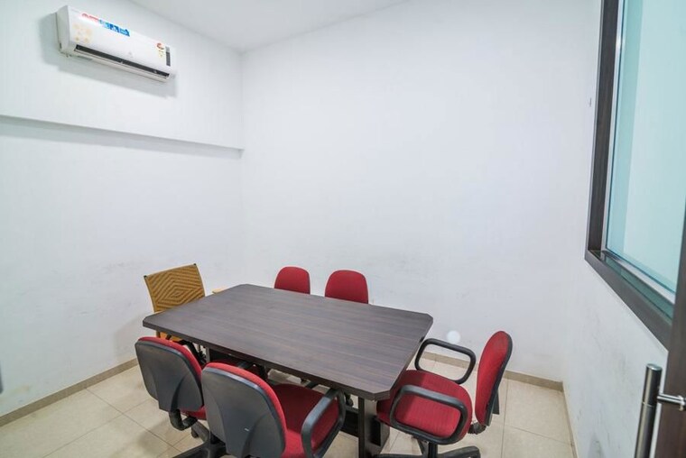Bedroom, mighty-universal-business-park Commercial Office Space 8481 Sq.Ft. In Andheri East Mumbai 10606388