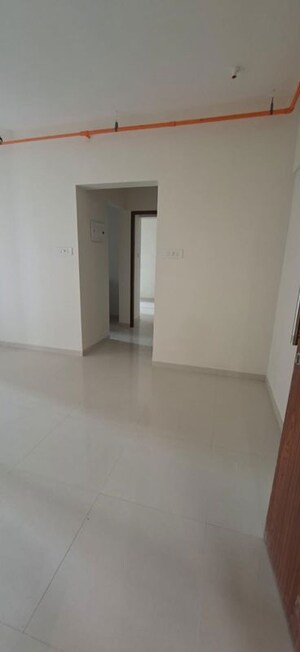 Room in 1 BHK Apartment at Kalpataru Srishti Namaah, Mira Road – for Rent