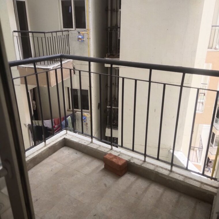 Balcony, amrapali-leisure-park 2 Bedroom 805 Sq.Ft. Apartment In Amrapali Leisure Valley Greater Noida 10606438