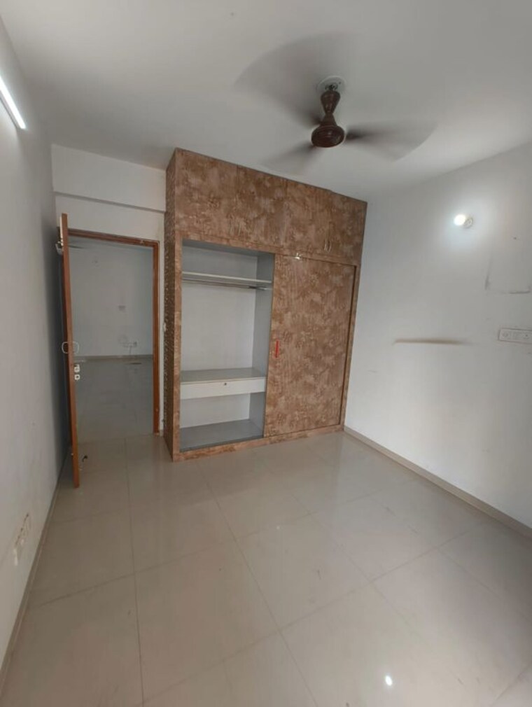 Room, adani-aangan 1 Bedroom 450 Sq.Ft. Apartment In Sector 89a Gurgaon 10605693