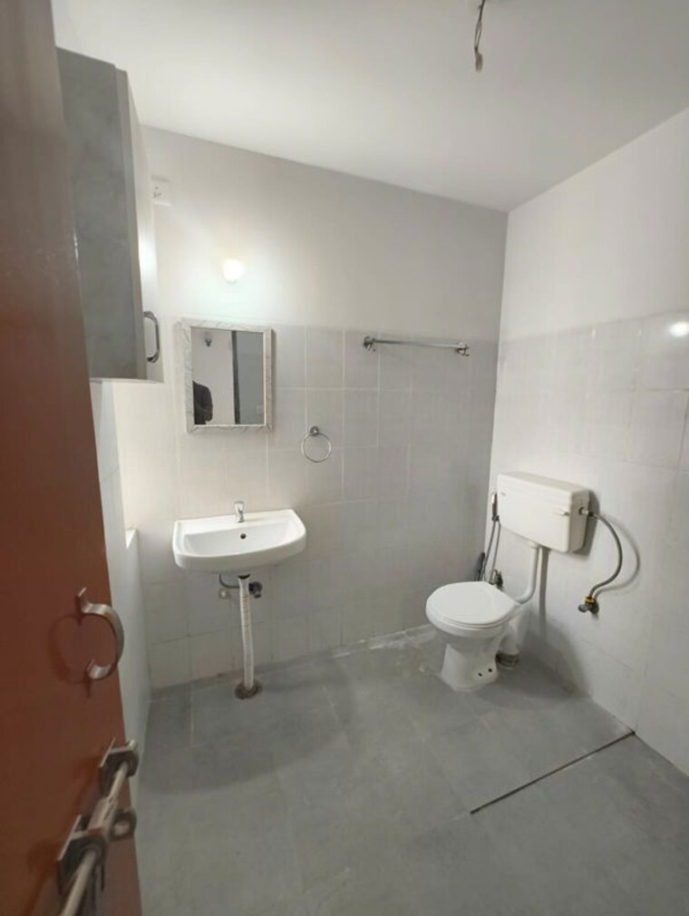 Bathroom, adani-aangan 1 Bedroom 450 Sq.Ft. Apartment In Sector 89a Gurgaon 10605693