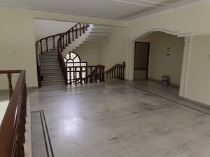 Room in 6+ BHK Independent House at Jubilee Hills – for Rent
