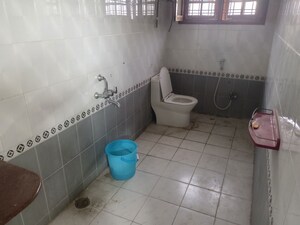 Bathroom in 6+ BHK Independent House at Jubilee Hills – for Rent