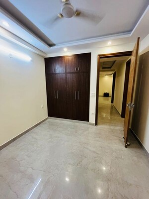 Room in 3 BHK Builder Floor at Chattarpur – for Rent