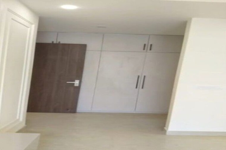 Room, sector 4 3.5 Bedroom 2403 Sq.Ft. Builder Floor In Sector 4 Gurgaon 10606454
