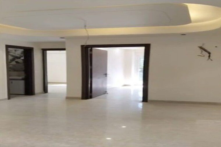 Room, sector 4 3.5 Bedroom 2403 Sq.Ft. Builder Floor In Sector 4 Gurgaon 10606454