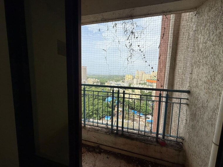 Room, spring-hills 2.5 Bedroom 800 Sq.Ft. Apartment In Manpada Thane 10606475