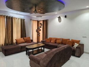 Bedroom in 4 BHK Builder Floor at Sector 4 – for Sale