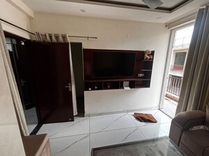 Team Area in 3 BHK Builder Floor at Motia Blue Ridge, Dhakoli – for Rent