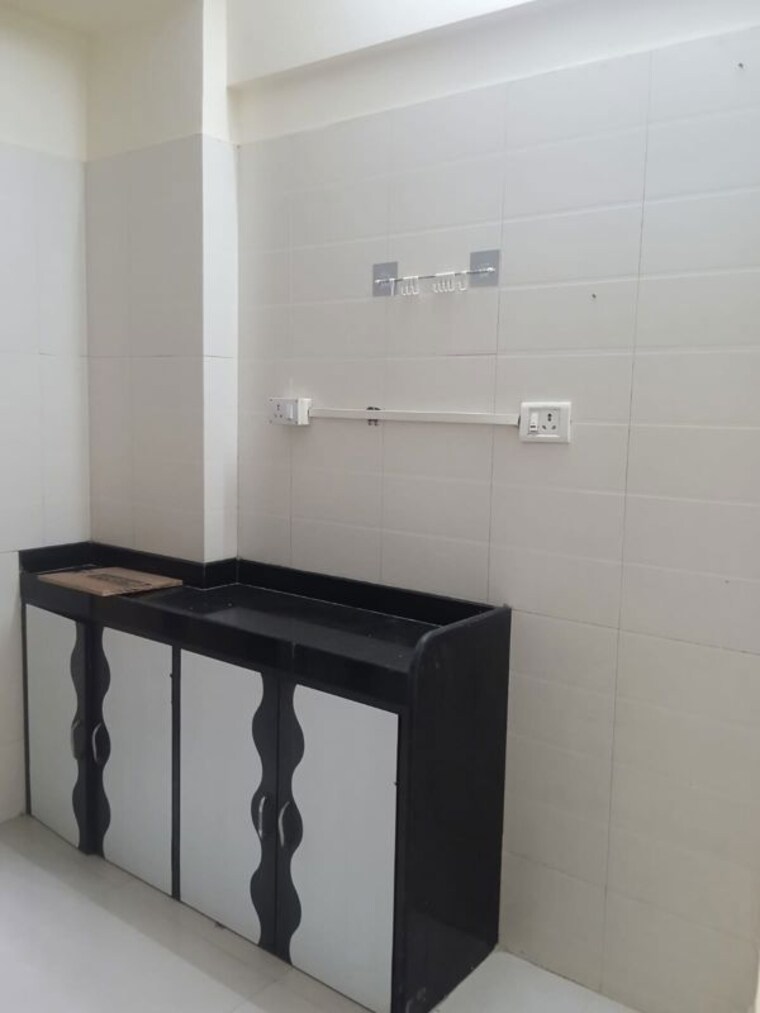 Kitchen, sadguru-complex-ii 2 Bedroom 670 Sq.Ft. Apartment In Goregaon West Mumbai 10606480