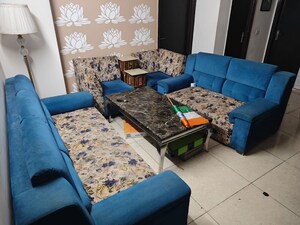 2.5 BHK Apartment For Rent in Express Zenith, Sector 77