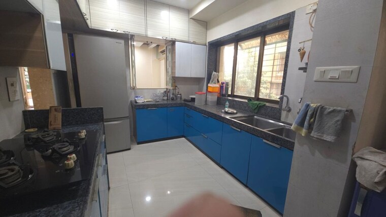 Kitchen, goregaon west 3 Bedroom 1600 Sq.Ft. Apartment In Goregaon West Mumbai 10606021