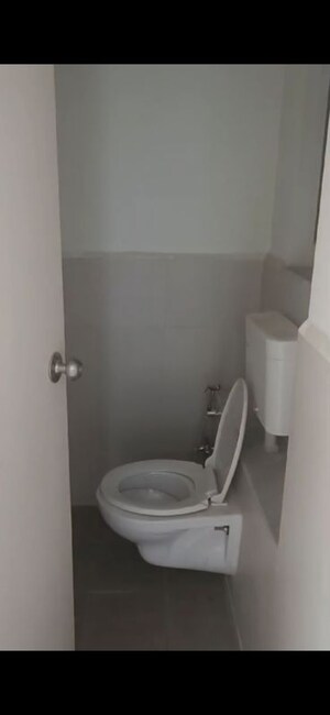 Bathroom in 1 BHK Apartment at Lodha Vista, Lower Parel – for Rent