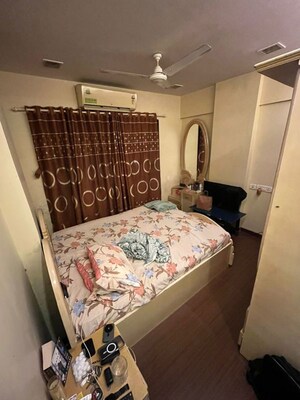 Bedroom in 1 BHK Apartment at Aquarius Tower, Khar West – for Rent