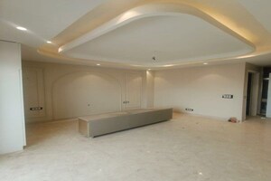 Furnished Amenities in 3 BHK Builder Floor at Sector 4 – for Sale