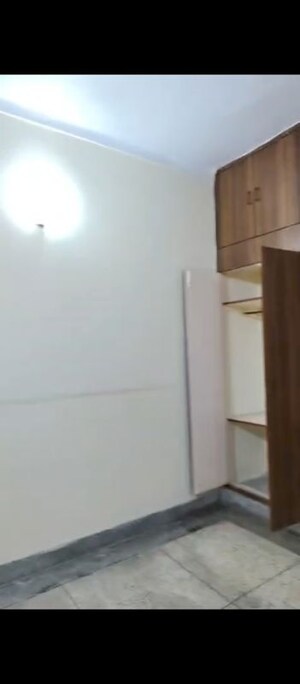 Room in 2 BHK Independent House at RWA Apartments Sector 12, Sector 12 – for Rent