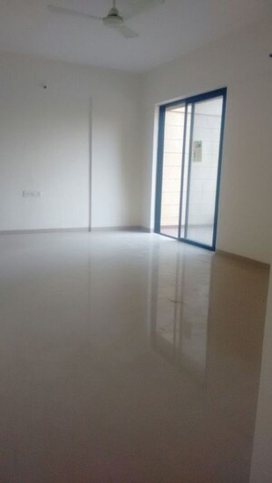 Room in 3 BHK Apartment at DSK Raanwara, Bavdhan – for Rent