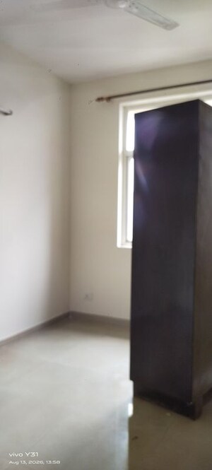 Room in  Apartment at Mahagun My Woods, Sector 16c Greater Noida – for Rent