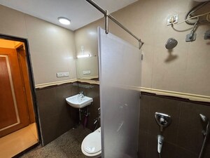 Furnished Amenities in 3 BHK Apartment at Dheeraj Devika, Bandra West – for Rent
