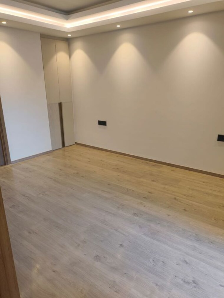 Room, tarc-tripundra 3 Bedroom 2200 Sq.Ft. Apartment In Kapashera Delhi 10569690