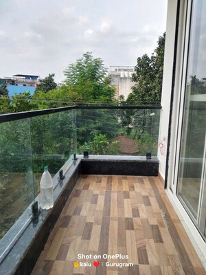 Balcony in Studio Builder Floor at Sector 40 – for Rent