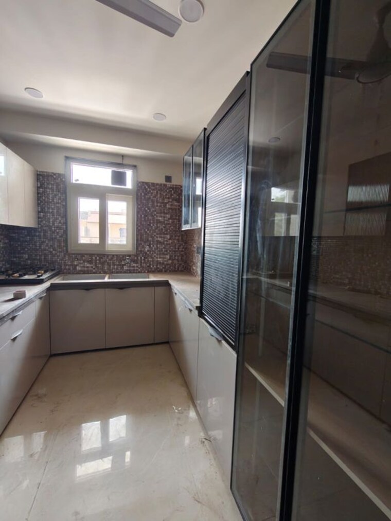 Kitchen, sector 7 3 Bedroom 2250 Sq.Ft. Builder Floor In Sector 7 Gurgaon 10606549