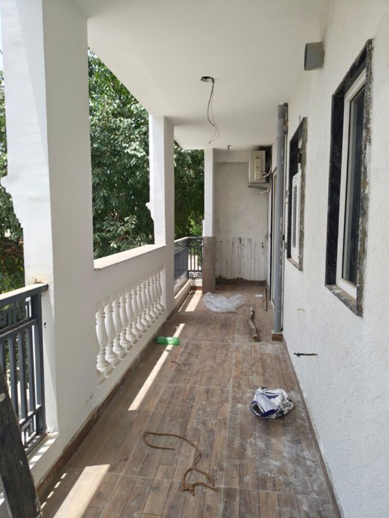 Balcony, sector 7 3 Bedroom 2250 Sq.Ft. Builder Floor In Sector 7 Gurgaon 10606549