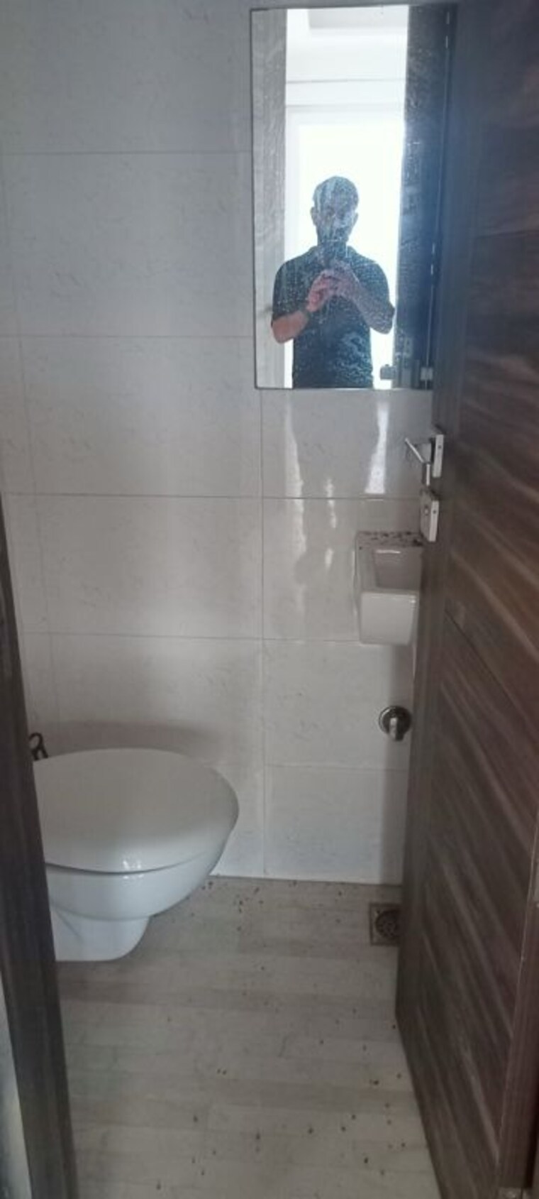 Bathroom, mohit-house 3 Bedroom 2700 Sq.Ft. Builder Floor In Sushant Lok I Gurgaon 10606557
