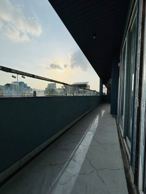 Balcony in Studio Builder Floor at Sector 31 – for Rent