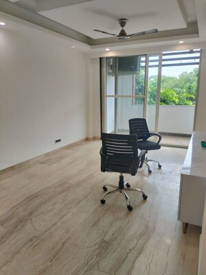 Team Area in 3 BHK Builder Floor at Ansal Sushant Lok I, Sector 43 – for Rent