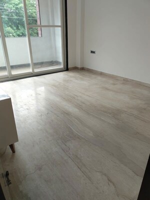 Room in 3 BHK Builder Floor at Ansal Sushant Lok I, Sector 43 – for Rent