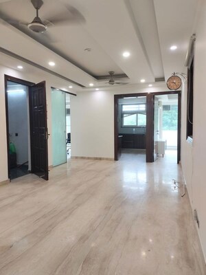 Room in 3 BHK Builder Floor at Ansal Sushant Lok I, Sector 43 – for Rent