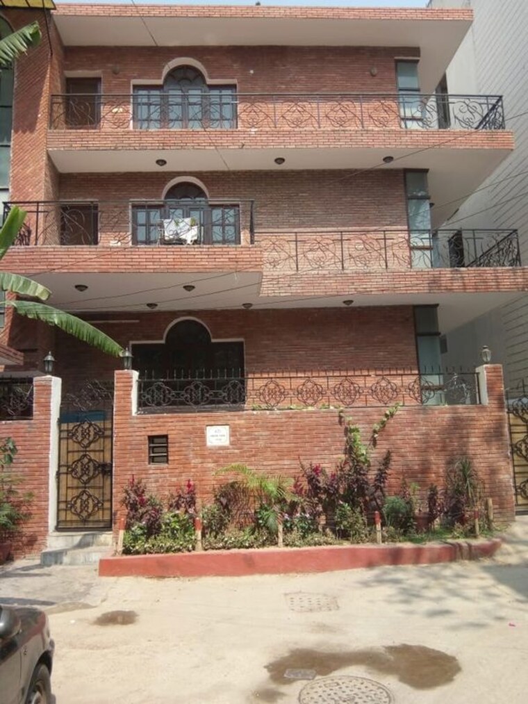 Exterior View, green park extension 6 Bedroom 600 Sq.Yd. Independent House In Green Park Extension Delhi 10606565