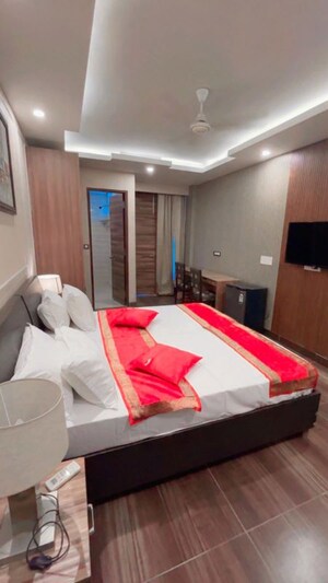 Studio Builder Floor For Rent in Sector 38